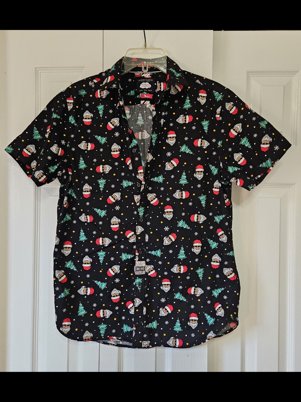 Denim & Flower Black Short-Sleeve Christmas Print Button-Down Shirt